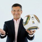 adidas CEO Herbert Hainer setzt 2010 auf die Fussball-WM