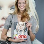 Toni Garrn: jetzt in einer Reihe mit anderen Supermodels | Bild: obs/ OTTO (GmbH & Co KG))