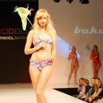 Flower Power auf dem 5 elements Catwalk: Auch Unten-Drunter wird's blumig