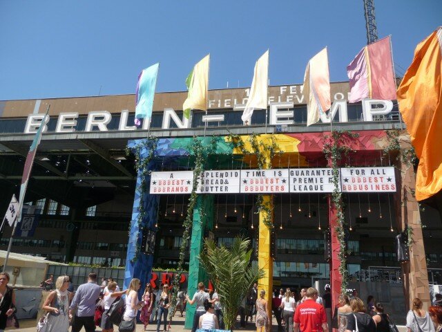 Wie ein Fashion-Oktoberfest: die Bread & Butter im Flughafen Tempelhof