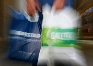 Früher oder später werden die zwei großen Warenhausketten sowieso verschmelzen, erklärte Metro-Chef Cordes am Wochenende