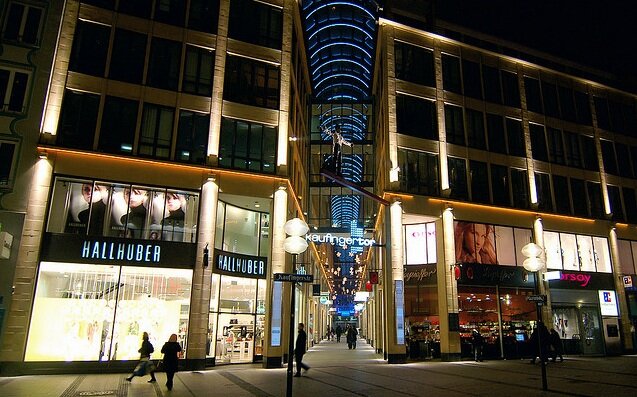 Große Shoppingketten sind beliebt - auch wenn die Servicequalität besser sein könnte