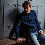 Männliche Mode mit robusten Materialen entstanden in Zusammenarbeit von Levi's und Filson