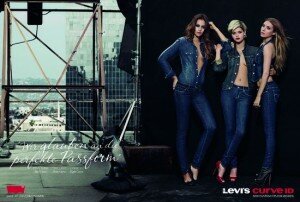 Für die Werbekampagne wurden die drei Stars in unterschiedlichen Levi's Curve ID Jeans fotografiert