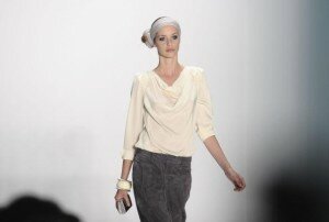 Laurèl MBFW Berlin 2010 Laurèl: raffinierte Designs, hochwertige Materialien und weibliche Silhouetten für die anspruchsvolle Trägerin