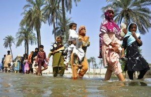 Pakistan Überflutung Flutopfer in Pakistan: Die Regierung gibt die Devise aus: Keine Sorge, alles läuft nach Plan