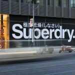 Superdry Store in Berlin - dahinter stehen die Partner von Komet Und Helden