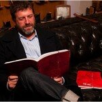 Karl-Heinz Müller mit dem 14 oz. Katalog: Eine zeitlose Inspirationsquelle