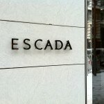 Escada Schriftzug