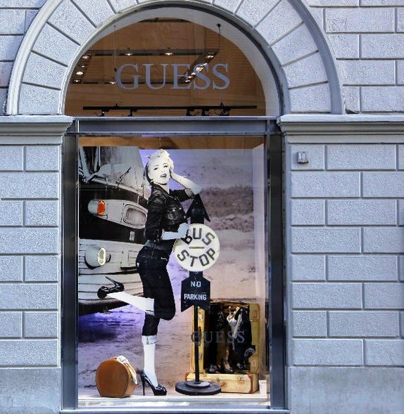 Guess Store Guess Store