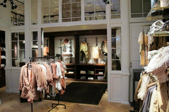 Scotch & Soda Store