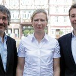 Vertragsunterzeichnung in Butzbach mit (v.l.) Walter Strasheim-Weitz, Christina Pöttner (beide hnGeno) und Matthias von Tettau (DIH)