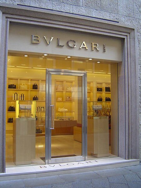 Bulgari-store-Milan