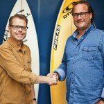 Handshake: O'Neill-CEO Willem Haitink mit Roelof de Leeuw, Managing Director der Bos Group