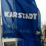 Karstadt Zentrale Essen Fahnen (1)