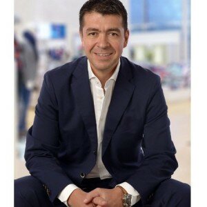 Der neue Holy-Mann: Dr. Marcel Braun