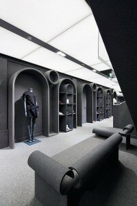 370 Rue Saint-Honoré1