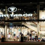 TOM-TAILOR-Flagshipstore-Stuttgart_Aussen_Nacht