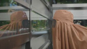 modelabel_paisley_mit_burka_spot