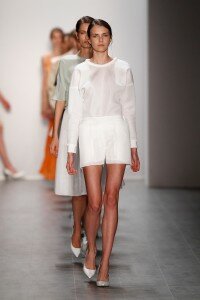 Hien Le Show - Mercedes-Benz Fashion Week Spring/Summer 2015