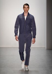 Hien Le Show - Mercedes-Benz Fashion Week Spring/Summer 2015