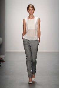 Hien Le Show - Mercedes-Benz Fashion Week Spring/Summer 2015