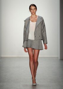Hien Le Show - Mercedes-Benz Fashion Week Spring/Summer 2015