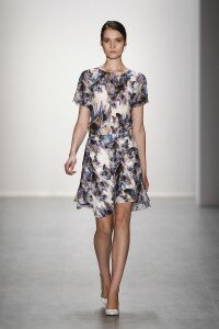Hien Le Show - Mercedes-Benz Fashion Week Spring/Summer 2015