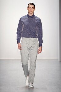 Hien Le Show - Mercedes-Benz Fashion Week Spring/Summer 2015