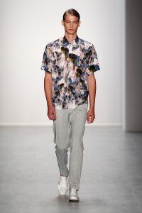 Hien Le Show - Mercedes-Benz Fashion Week Spring/Summer 2015