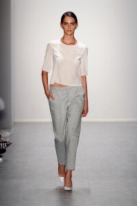 Hien Le Show - Mercedes-Benz Fashion Week Spring/Summer 2015