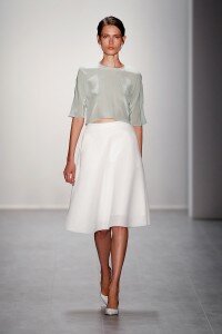 Hien Le Show - Mercedes-Benz Fashion Week Spring/Summer 2015