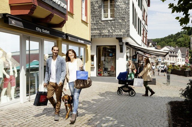 Shoppen vor echt historischer Kulisse - im City Outlet Bad Münstereifel Shoppen vor echt historischer Kulisse - im City Outlet Bad Münstereifel