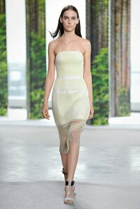 28_BOSS_W_SpringSummer15_NY