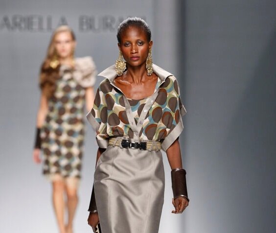 Mariella Burani Spring 2010.jpg Mariella Burani Spring 2010.jpg