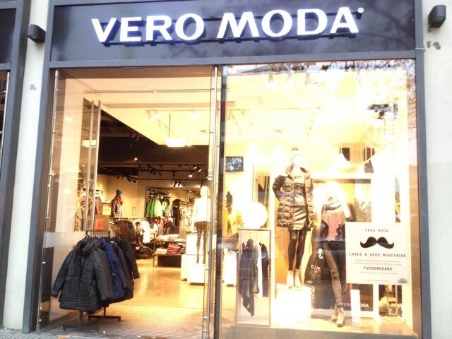 Vero Moda & Co. behaupten sich im schwierigen Umfeld gut. Alle Konzepte erwirtschaften mehr Umsatz und deutlich mehr Gewinn Vero Moda & Co. behaupten sich im schwierigen Umfeld gut. Alle Konzepte erwirtschaften mehr Umsatz und deutlich mehr Gewinn