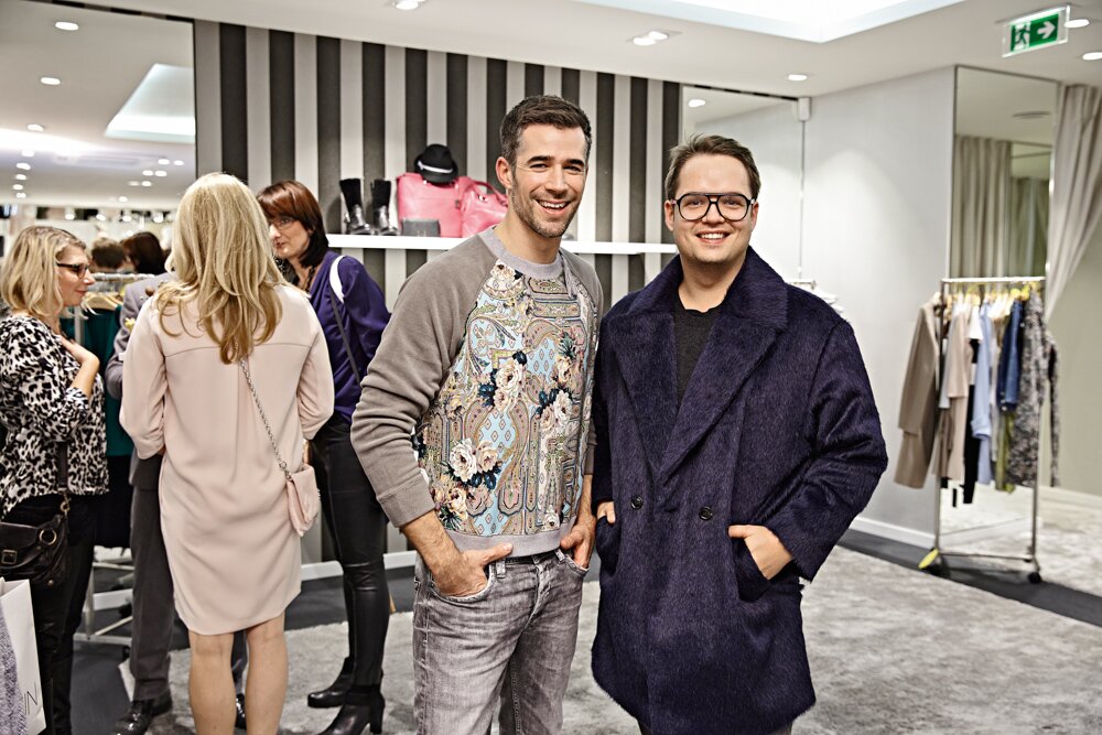 Jo Weil, Max Roman