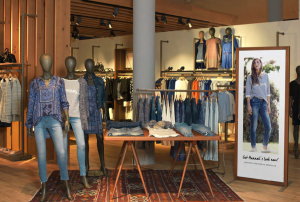 Die neuen 'vertikalen Kollektionen' werden von Wholesale-Kunden von Saison zu Saison besser angenommen und bieten daher Anlass für Optimismus