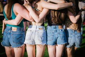 Hauptsache viel Haut - das ist der Coachella Style