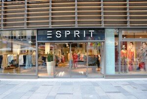Esprit 2.0: Die Kunden kommen in die Läden und werden auch bald das deutlich verbesserte Produkt erfahren können