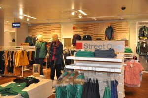 Street One: Fashion Follower, der dank seines Design-, Marketing- und Vertriebskonzepts Laufstegtrends mit einer Lieferzeit von 90 Tagen auf die Bügel bringt
