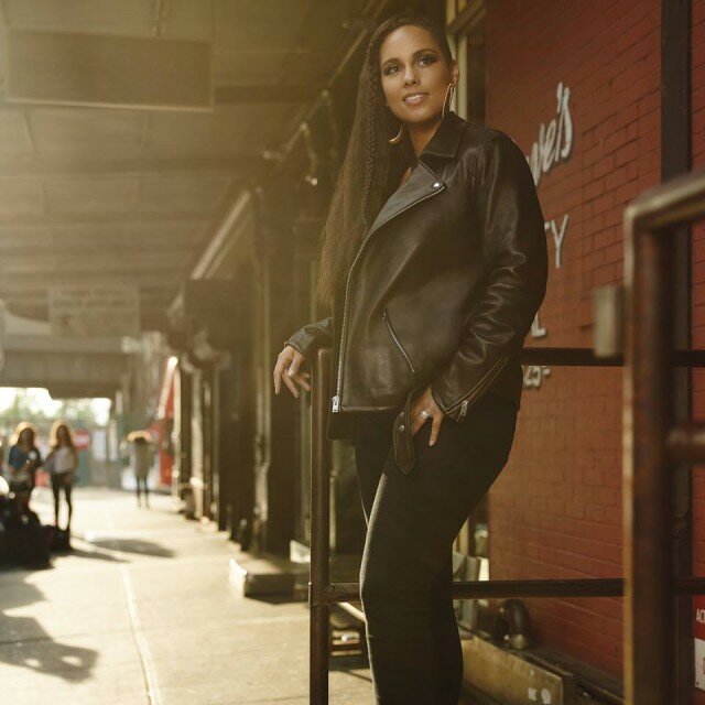 Alicia Keys macht's für Levi's