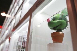 Eine von 100 Mickey-Miniatur-Statuen