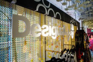Die 'chula'-Zeiten sind vorbei: Desigual muss sein Geschäftsmodell hinterfragen