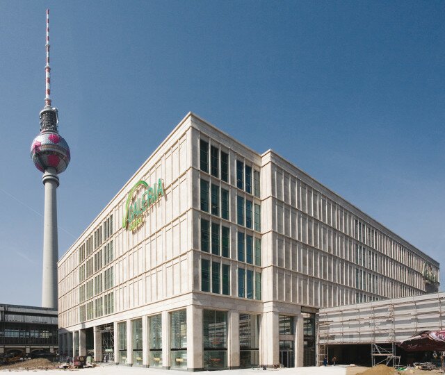 Für die eigenen Immobilien soll Kaufhof zukünftig höhere Mieten zahlen Für die eigenen Immobilien soll Kaufhof zukünftig höhere Mieten zahlen