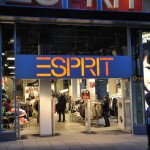 Esprit sieht sich trotz roten Zahlen beflügelt