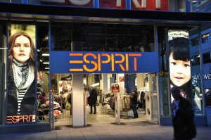 Esprit positioniert sich neu, schreibt aber weiter rote Zahlen