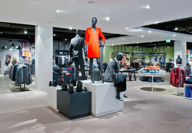 Modehaus Fischer in den Höfen am Brühl: Luftiges Raumkonzept mit neun verschiedenen Stilwelten Modehaus Fischer in den Höfen am Brühl: Luftiges Raumkonzept mit neun verschiedenen Stilwelten
