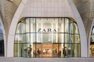Klotzen statt kleckern: Die Fassaden einiger Zara-Stores wie hier in Brüssel sind selbst ein Highlight