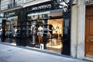 Roy Robson in Paris, 110 Avenue Victor Hugo